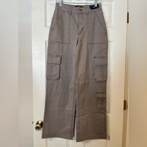 NWT Hollister Ultra High Rise Baggy Cargo Pant 4R